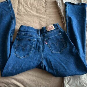 Levi's Medium/Dark Wash Bootcut Size 28